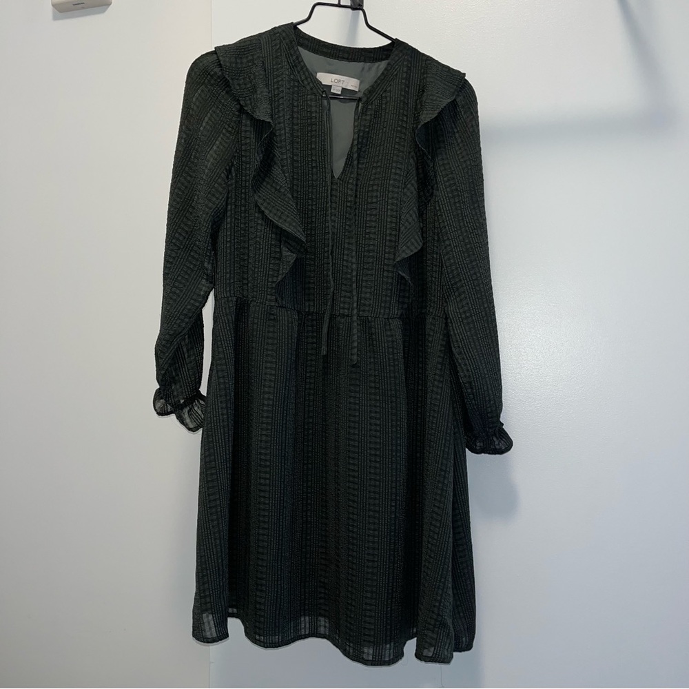 LOFT Ruffled Long Sleeve Dress in Charcoal Gray